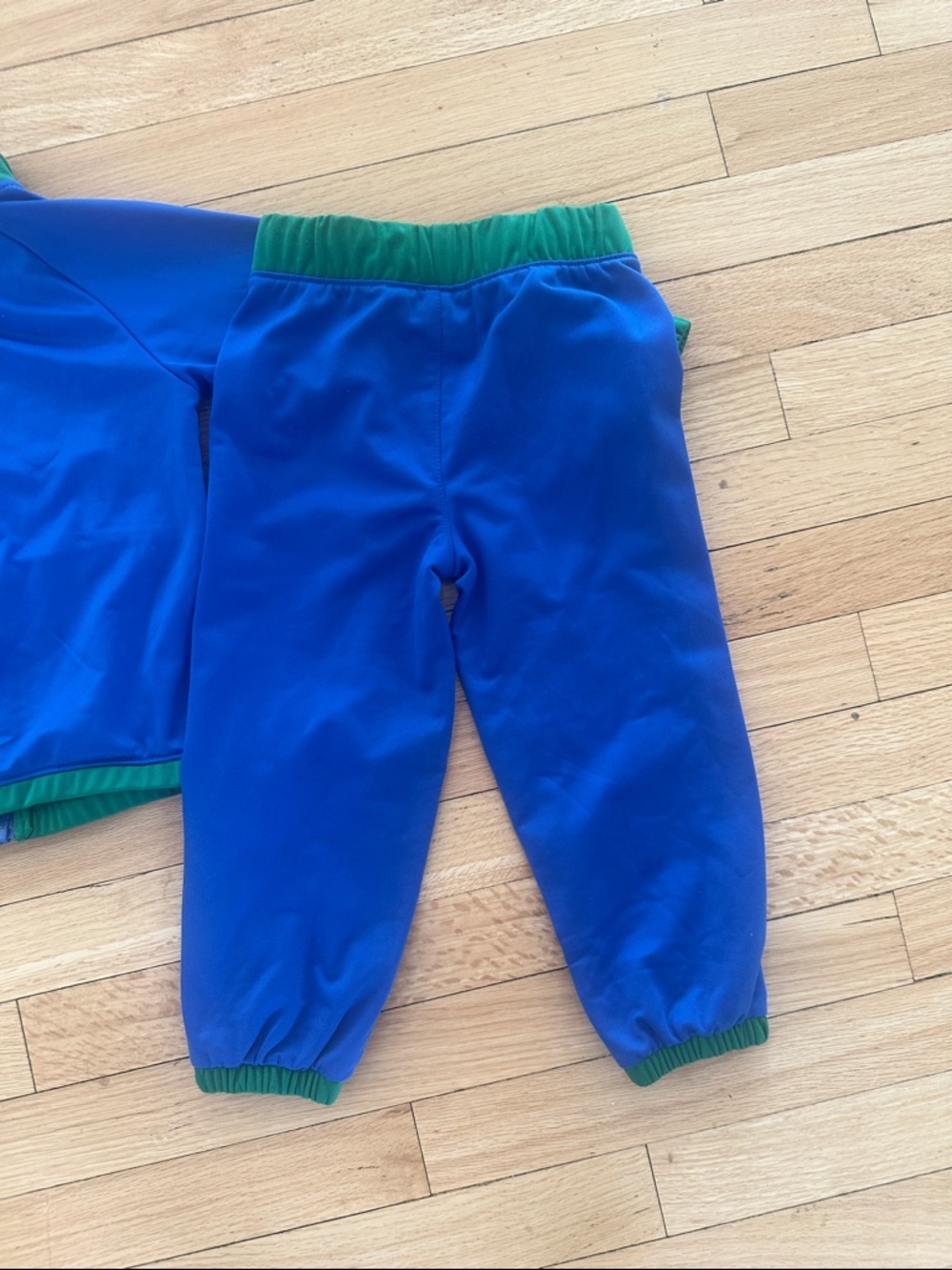Jordan toddler tracksuit 3T - Picture 8 of 9